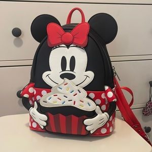 Loungefly Minnie Cupcake